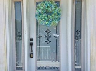 329 Noxon Rd, Poughkeepsie, NY 12603