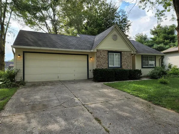 8538 Green Valley Dr, Indianapolis, IN 46217