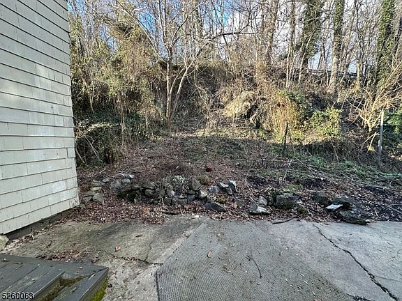 3rd image of 14 Main St #B