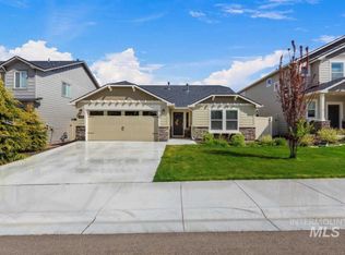 9638 W Goldenpond Ct, Boise, ID 83709