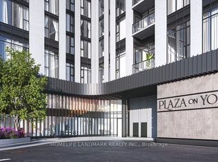 5858 Yonge St #2925, Toronto, ON M2M 3T3