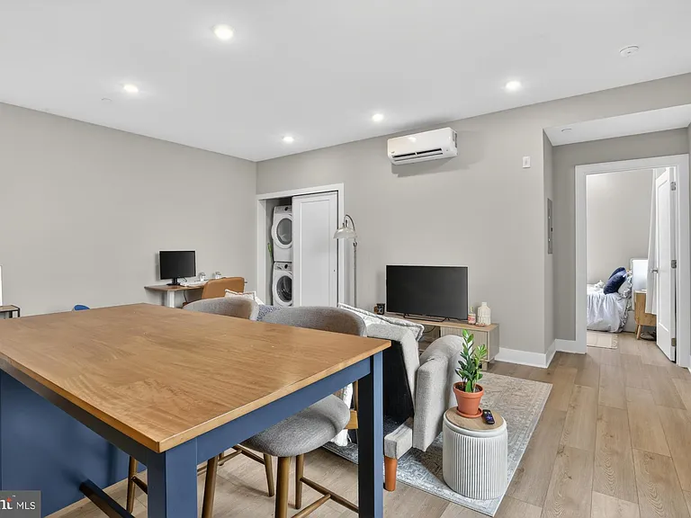 6712 Ridge Ave #203 — Photo 8