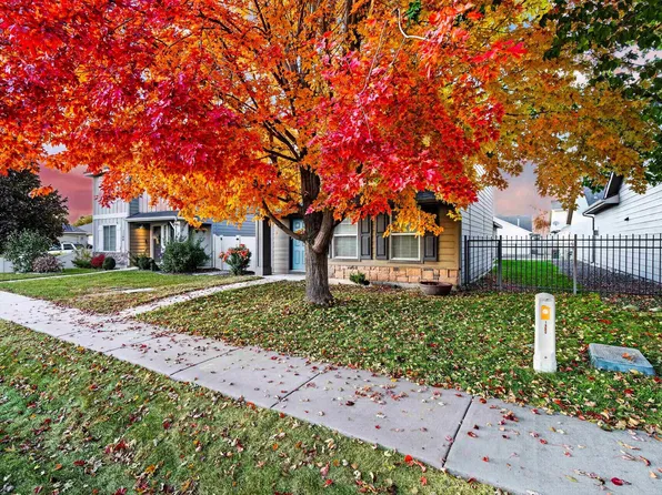 1130 W Stanhope St, Meridian, ID 83646