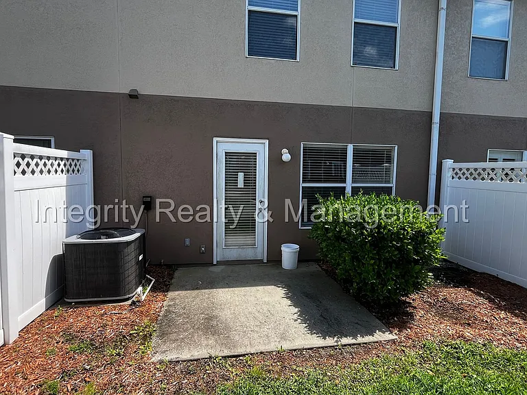 1500 Calming Water Dr #804 — Photo 3