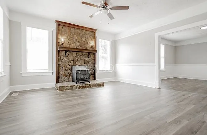 3 bed, 2.5 bath, 1864 sqft, $1,497 — Photo 4