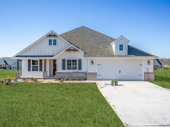 925 Fleitman Dr, Muenster, TX 76252