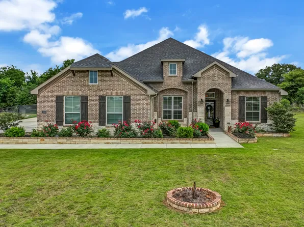 1036 Northern Oaks Ct, Springtown, TX 76082