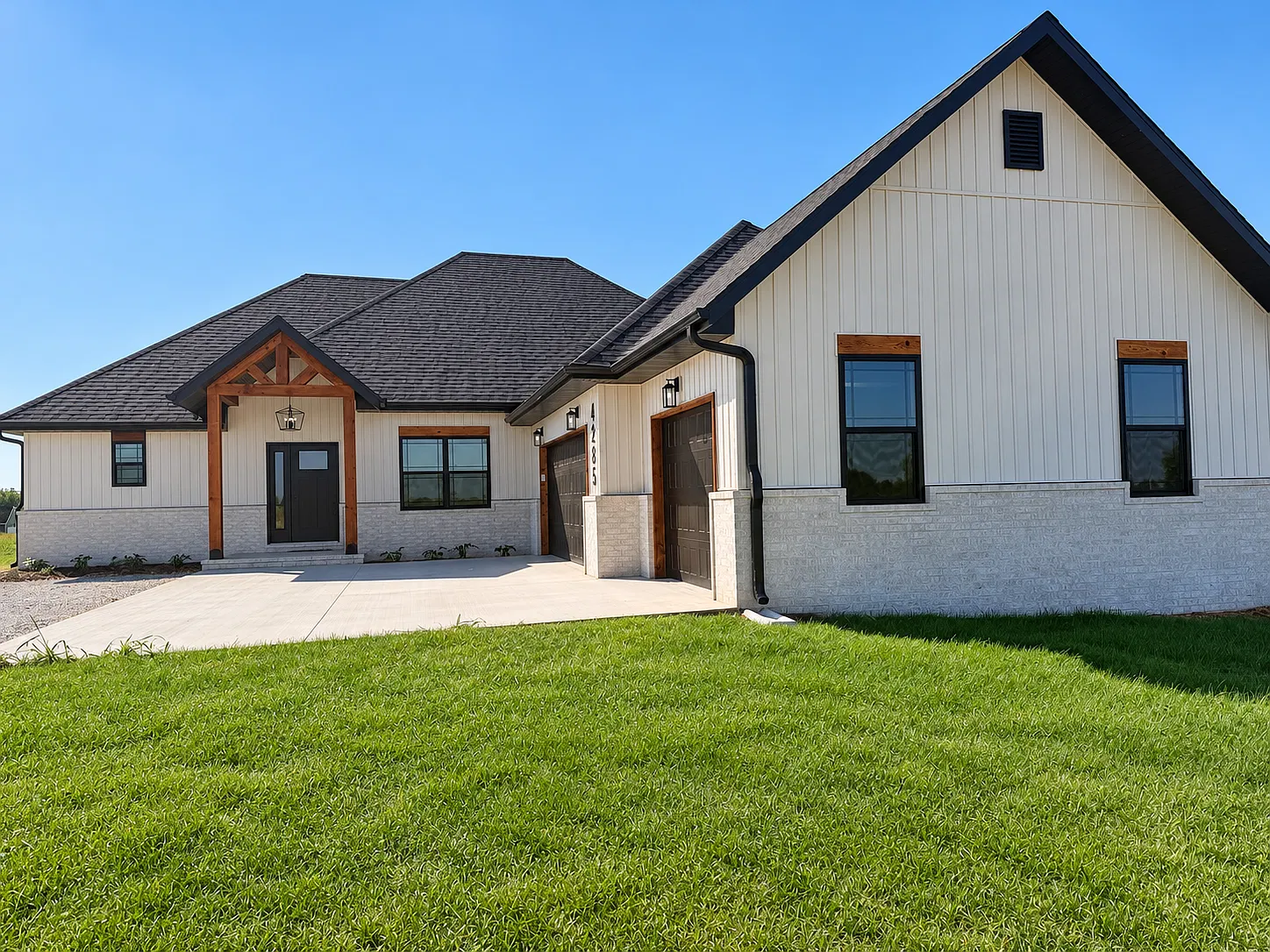 4285 N Deer Ranch Ln — Photo 2
