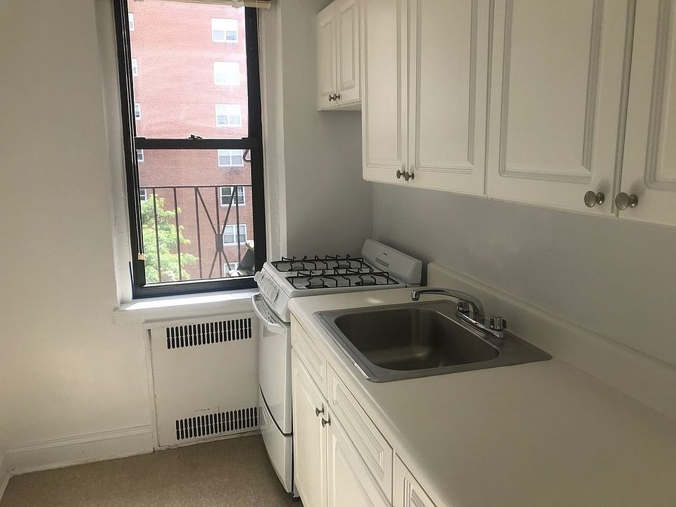 1st image of 72-36 112th St #510