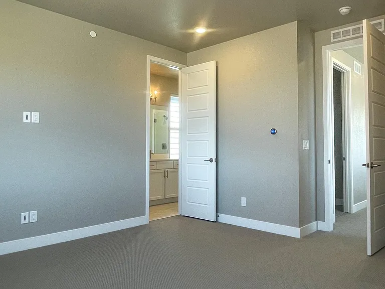 1805 W 166th Ave — Photo 15