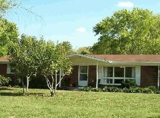 1150 Ridgecrest Dr, Dickson, TN 37055