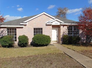 1542 Cedarcrest Cir, Mesquite, TX 75149