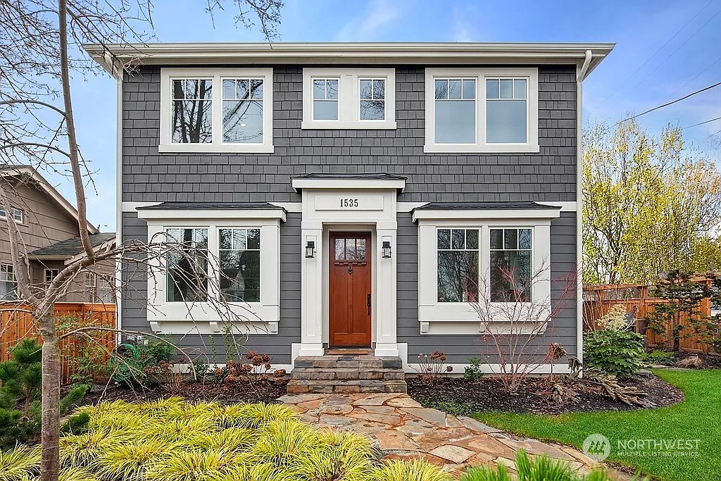 1535 42nd Avenue E photo 1
