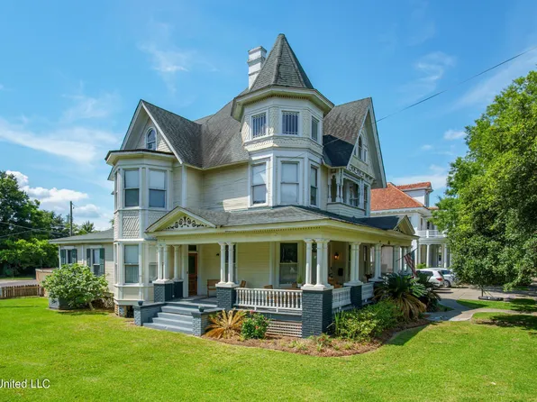 102 Short Bay St, Hattiesburg, MS 39401