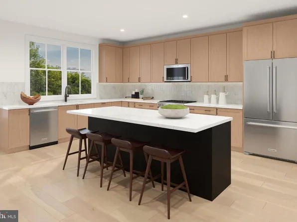 25017 Rosslare Harbour Ter, Chantilly, VA 20152