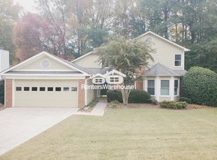 141 Red Oak Ln, Alpharetta, GA