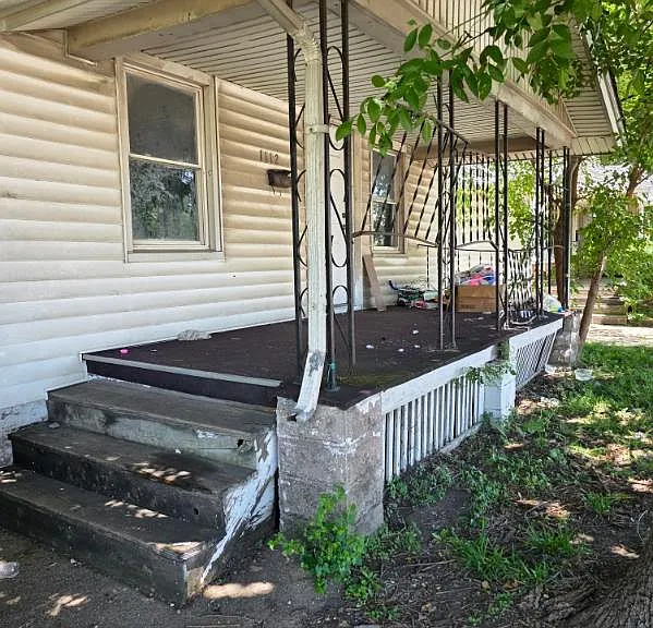 1112 E Garfield Ave — Photo 18