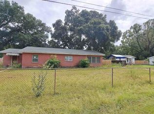 11 Hill Dr, Pensacola, FL 32505
