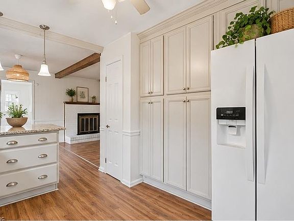 5th image of 5887 Percheron Ln