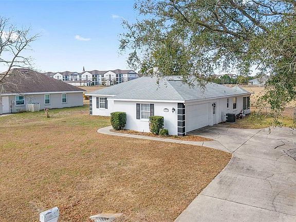 3rd image of 3332 NW 50th Ct