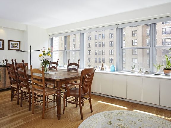 3rd image of 15 W 72nd St APT 10P