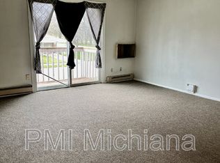 2258 Huey St, South Bend, IN 46628