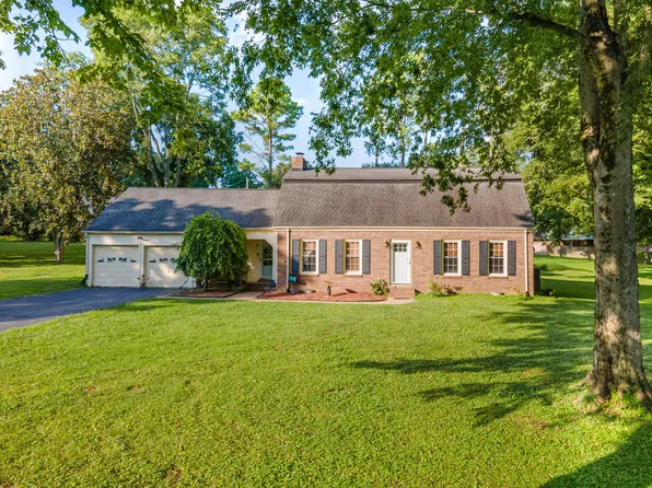 105 Cayce Valley Dr, Columbia, TN 38401
