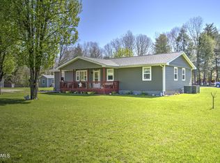 110 Guffey Ln, Jamestown, TN 38556