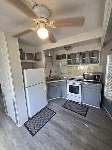 4001 W Silver Springs Blvd #112 Photo 1