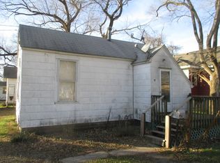 1517 Pine St, Ottawa, IL 61350