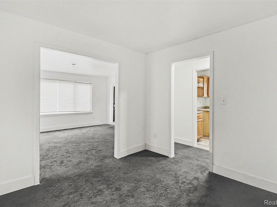 2241 Clairmount Ave, photo 6