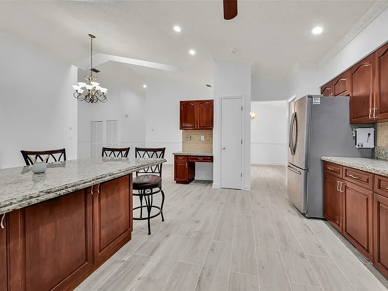 7619 Silver Woods Ct — Photo 13