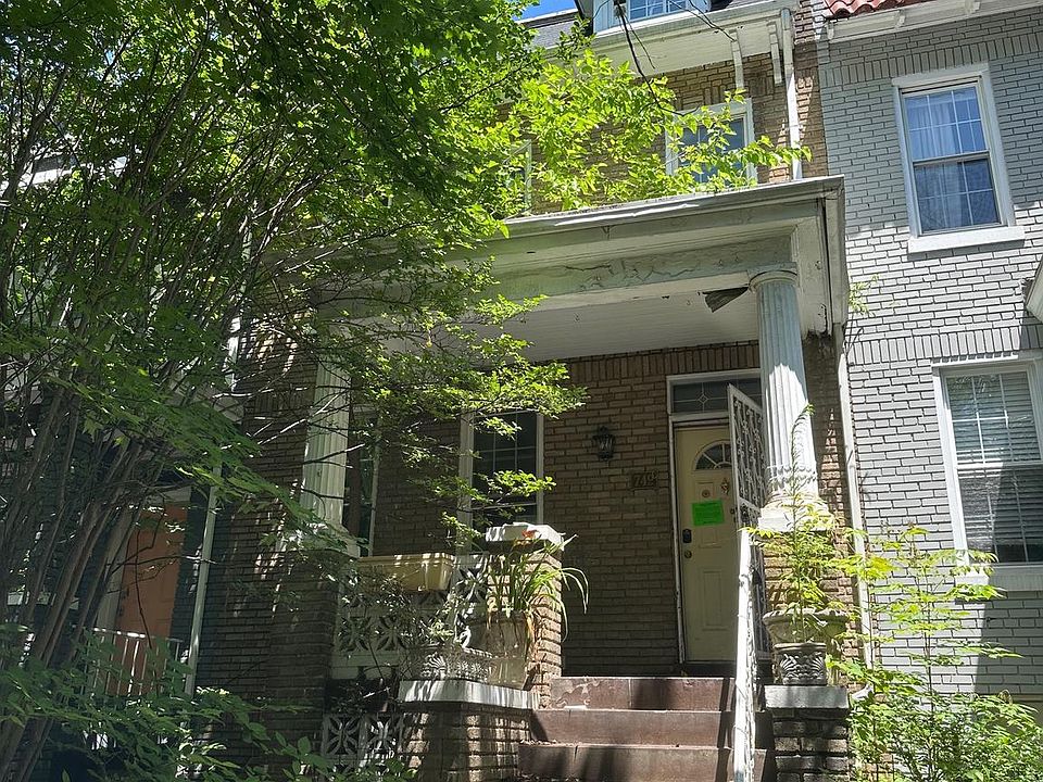 2nd image of 749 Princeton Pl NW