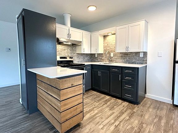 4th image of 13555 SW Jenkins Rd #7