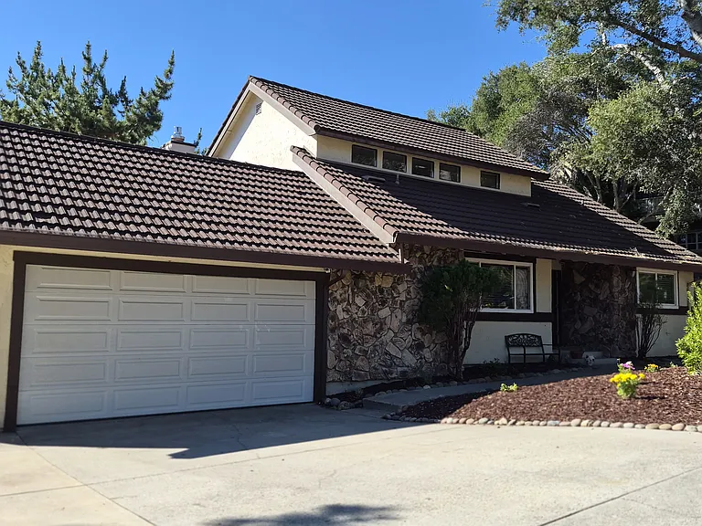 195 Oak Creek Blvd — Photo 1