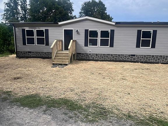3rd image of 152 Sunset Hills Ln