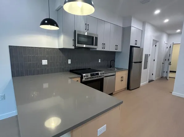 74 Webster St, Newark, NJ