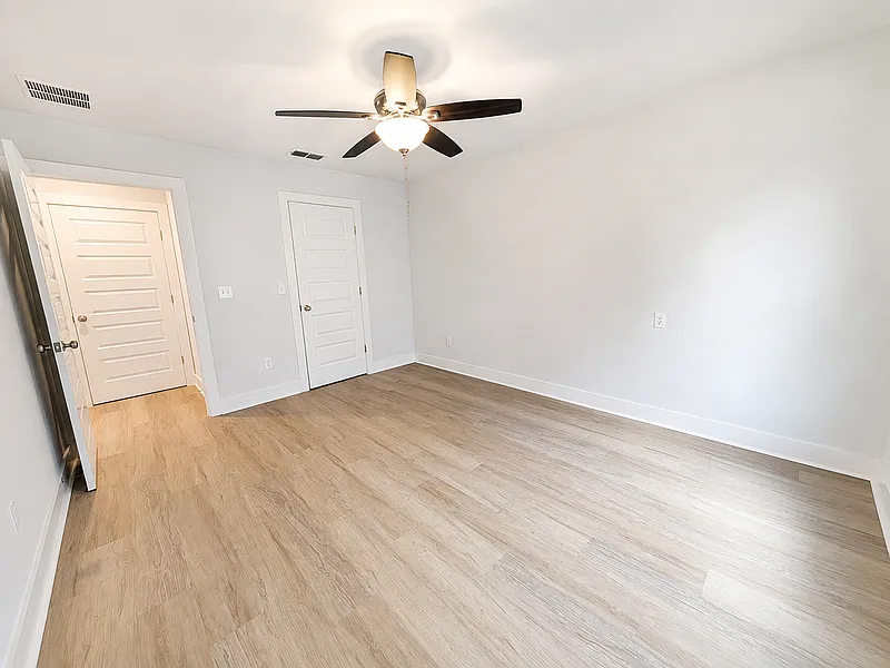 1541 Payne St — Photo 4