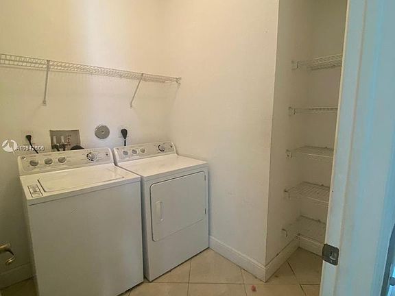 4th image of 17200 SW 92nd Ct