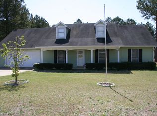 6994 Rockfish Rd, Raeford, NC 28376