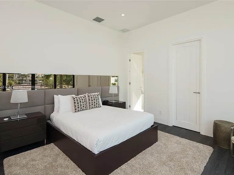 128 Fiesta Way — Photo 41