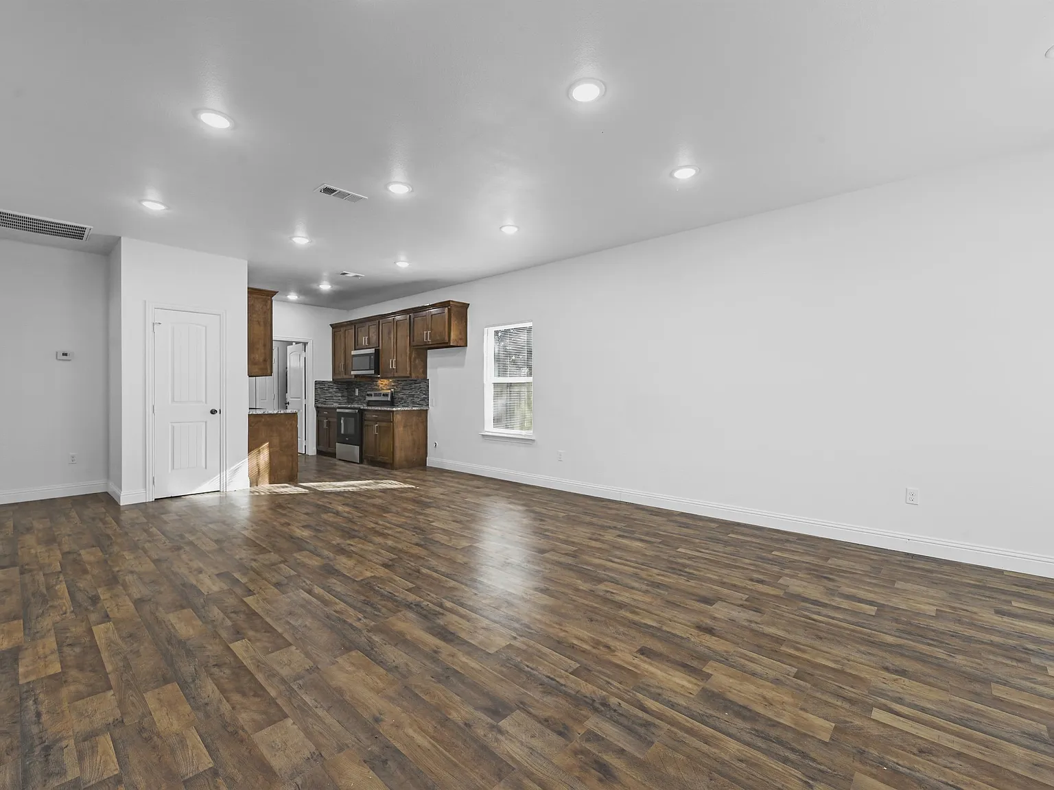 129 Arapaho Trail, Mabank 75156 - 1 — Photo 2