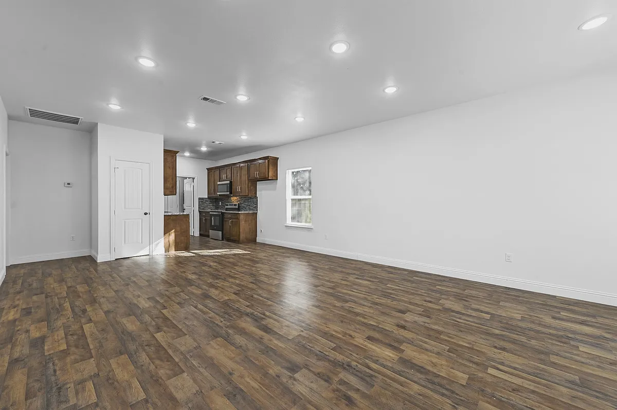 Building Photo - 129 Arapaho Trl