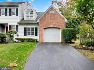 3228 Pinewyn Cir, Lancaster, PA 17601