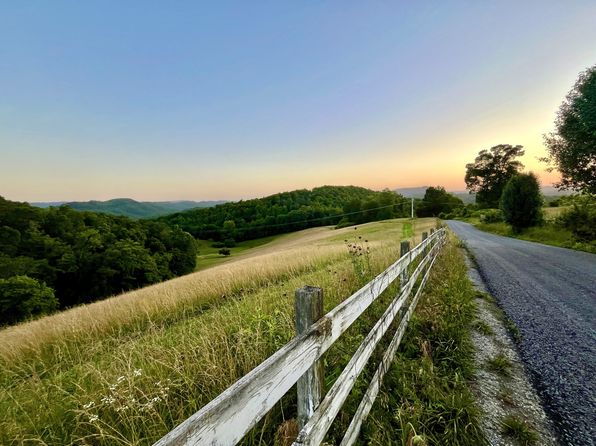 2083 Bundren Mountain Rd, Tazewell, TN 37879