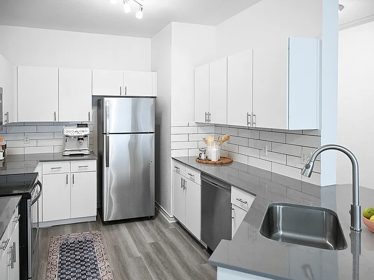 3x2 1370 sqft C1 - Kitchen