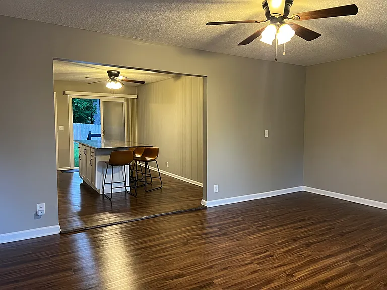 4299 Byrnewood Village Cir #B — Photo 2