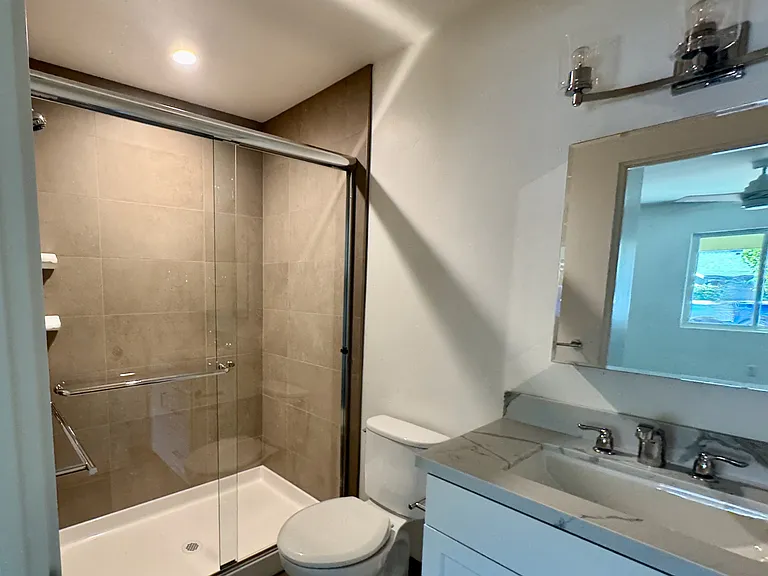81 Richford Ln — Photo 13