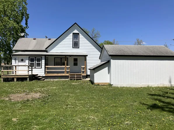 203 W 10th St, Gibson City, IL 60936