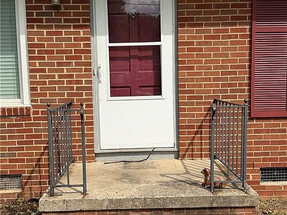 2nd image of 502 Osborne Rd